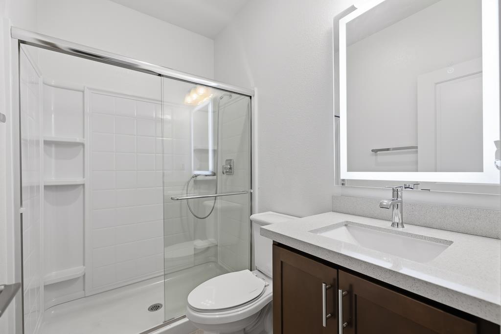 Detail Gallery Image 17 of 38 For 28837 Hideaway St, Hayward,  CA 94544 - 4 Beds | 3/1 Baths