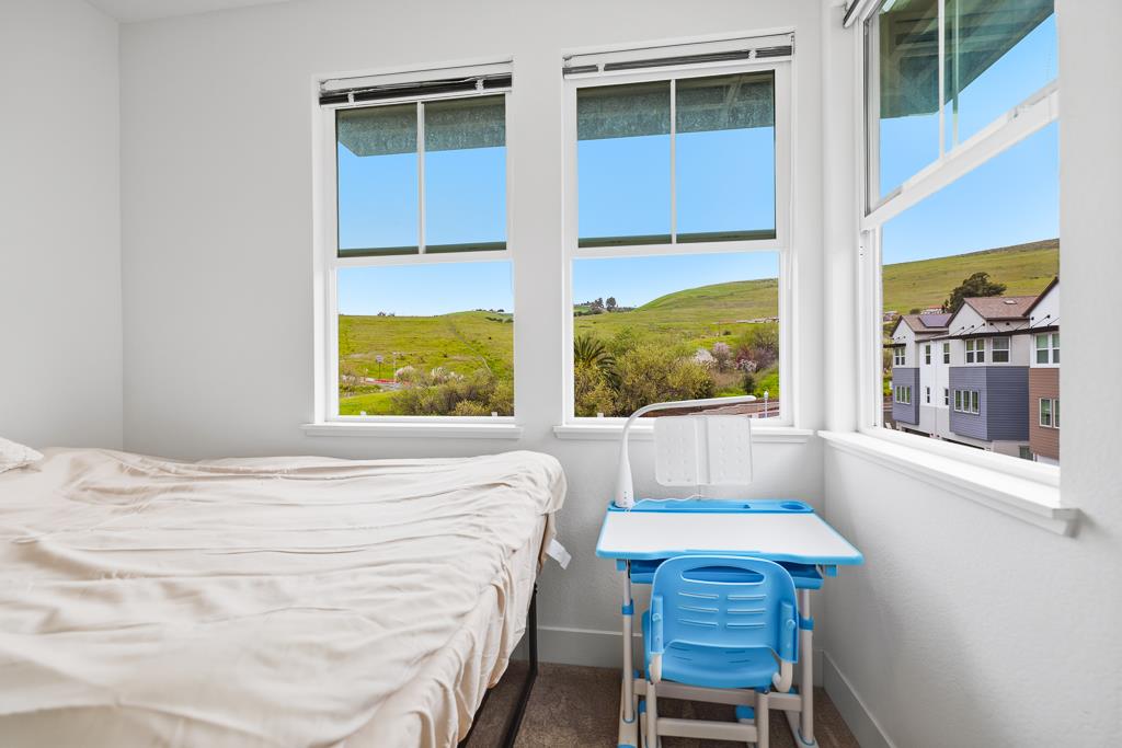 Detail Gallery Image 20 of 38 For 28837 Hideaway St, Hayward,  CA 94544 - 4 Beds | 3/1 Baths