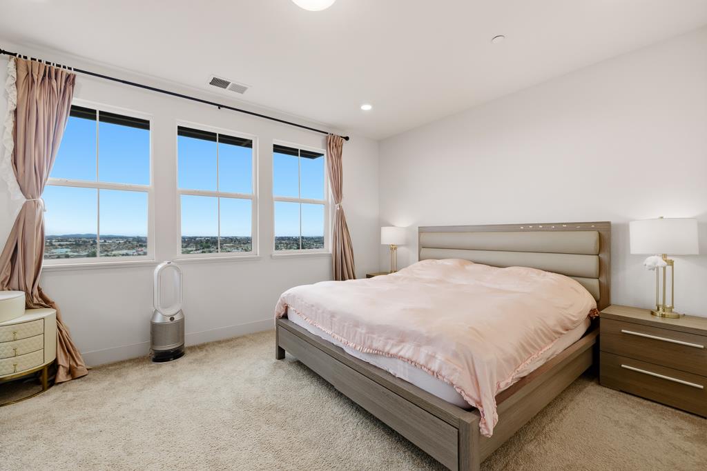 Detail Gallery Image 23 of 38 For 28837 Hideaway St, Hayward,  CA 94544 - 4 Beds | 3/1 Baths