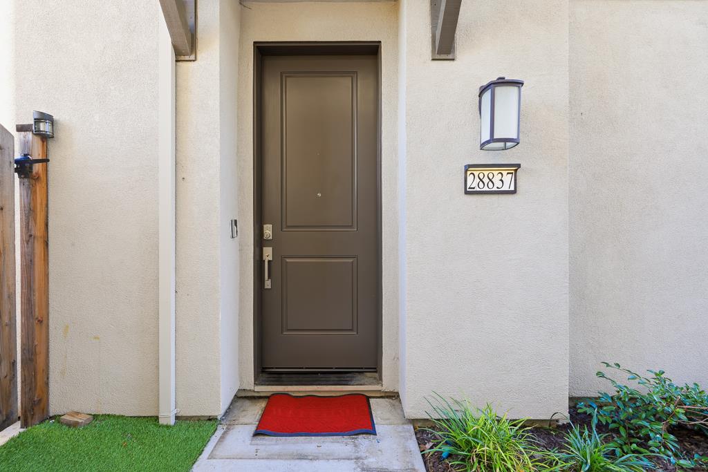 Detail Gallery Image 33 of 38 For 28837 Hideaway St, Hayward,  CA 94544 - 4 Beds | 3/1 Baths