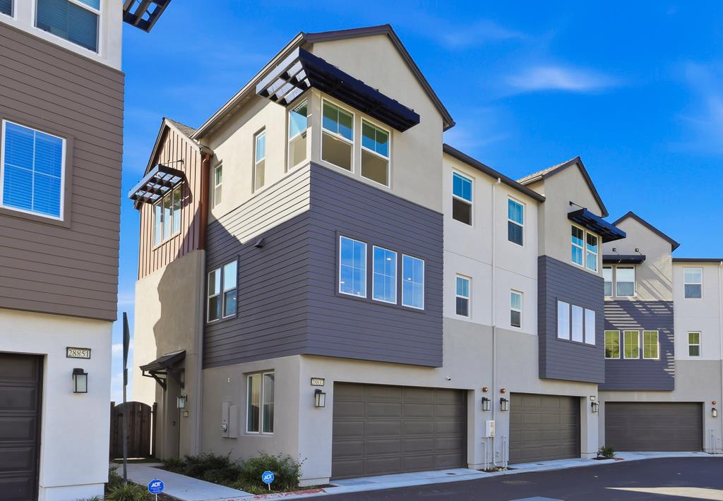 Detail Gallery Image 34 of 38 For 28837 Hideaway St, Hayward,  CA 94544 - 4 Beds | 3/1 Baths