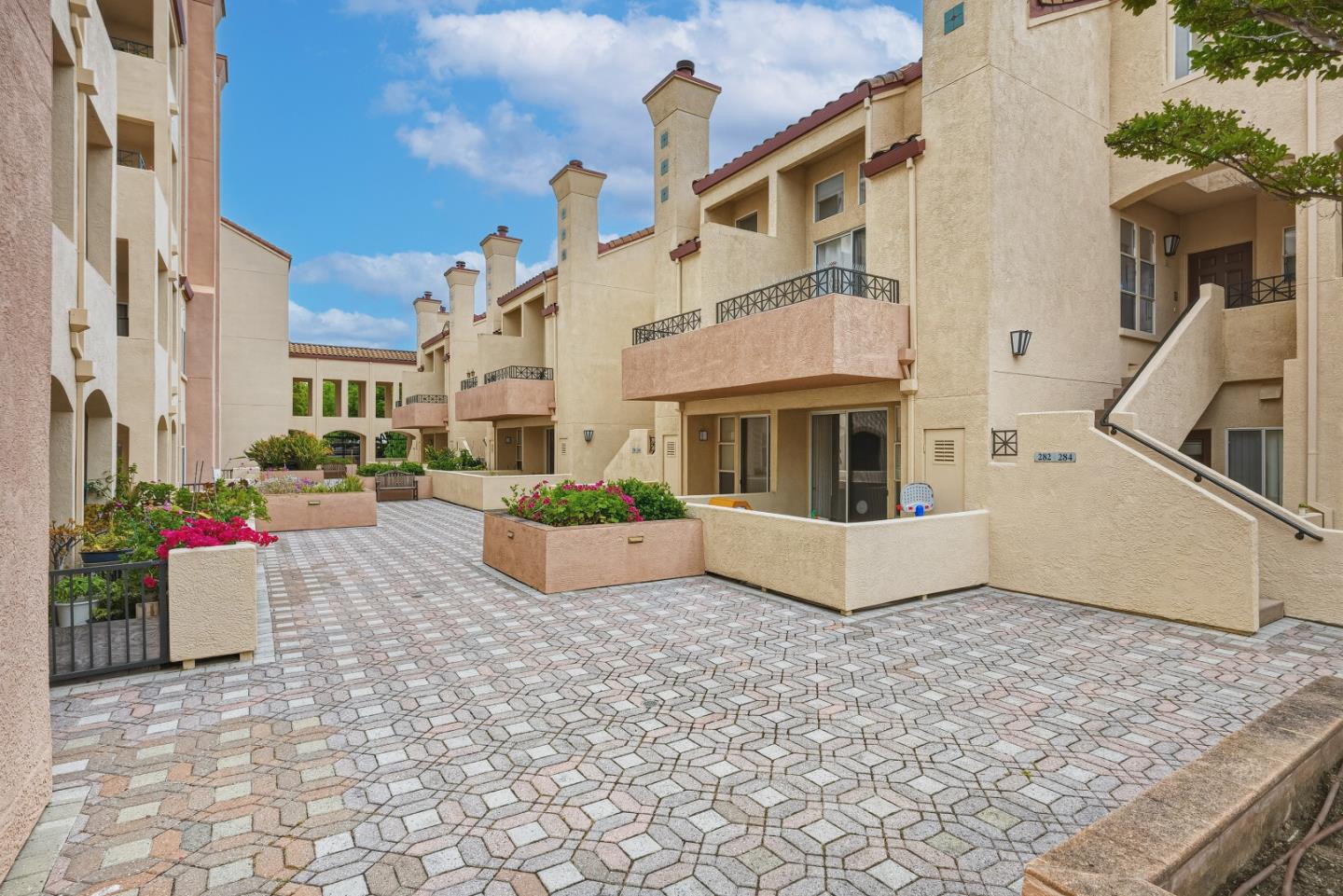 Photo #33: ML82037042 Listing: Photo #33