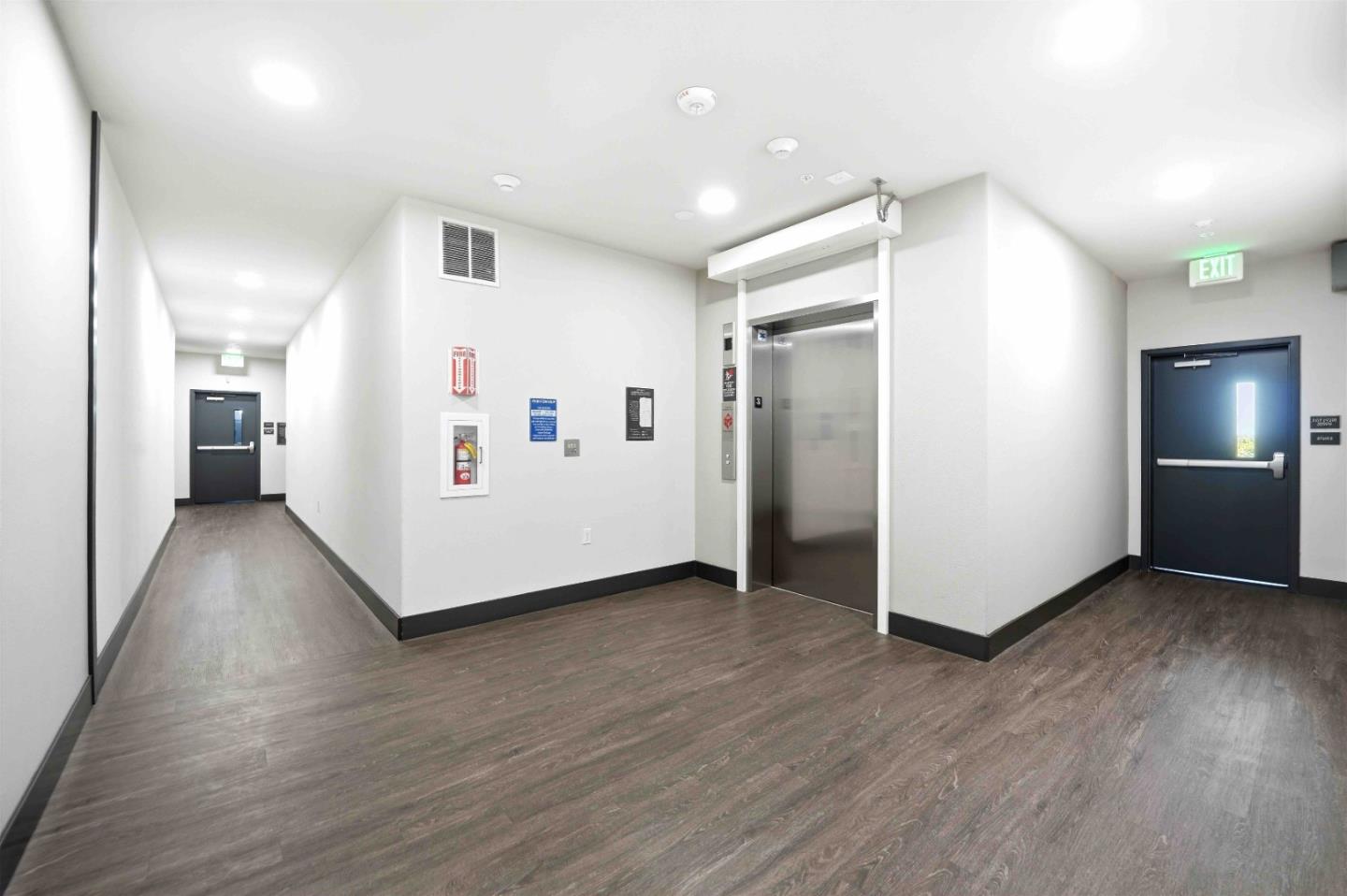 Detail Gallery Image 18 of 31 For 3207 Mallard Ct #301,  San Jose,  CA 95117 - 2 Beds | 2 Baths