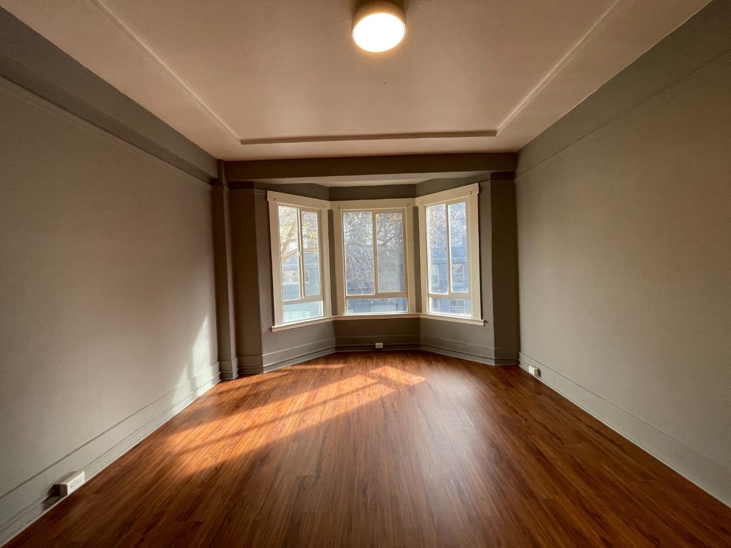 Front Image Thumbnail for ML82037046