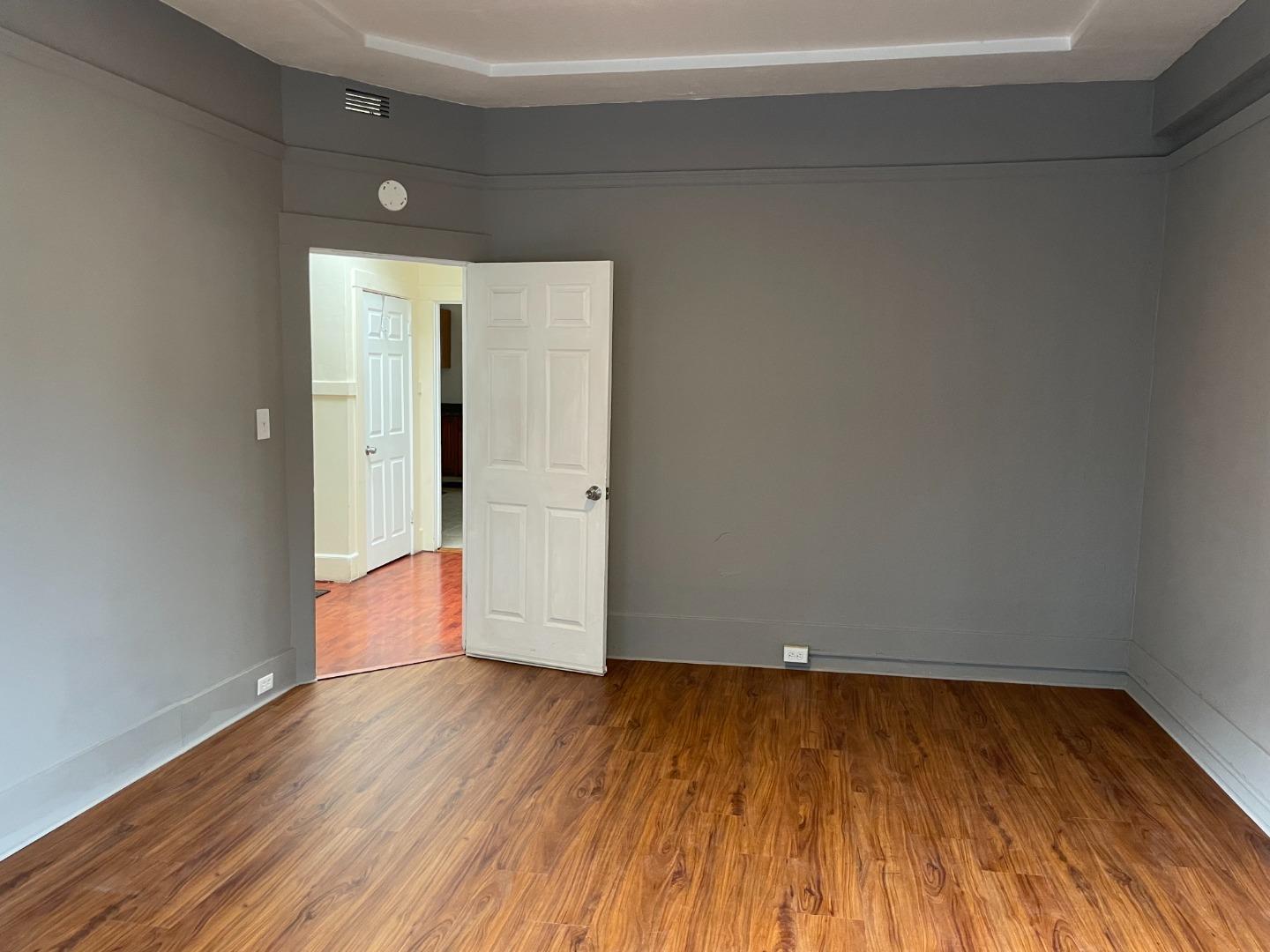 Detail Gallery Image 15 of 21 For 3260 17th St, San Francisco,  CA 94110 - 2 Beds | 1 Baths