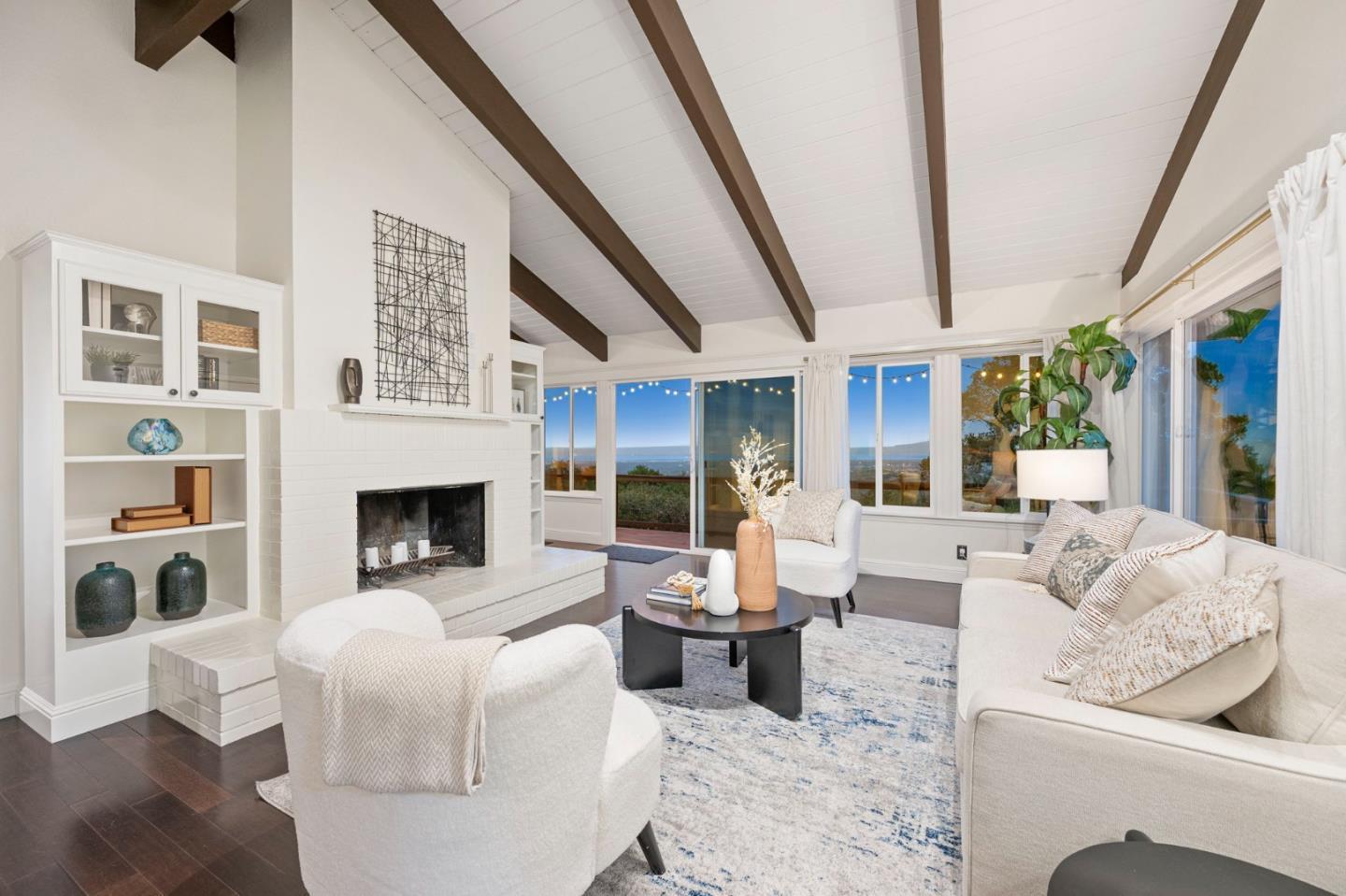 Detail Gallery Image 10 of 35 For 168 Sunrise Dr, Woodside,  CA 94062 - 2 Beds | 2 Baths