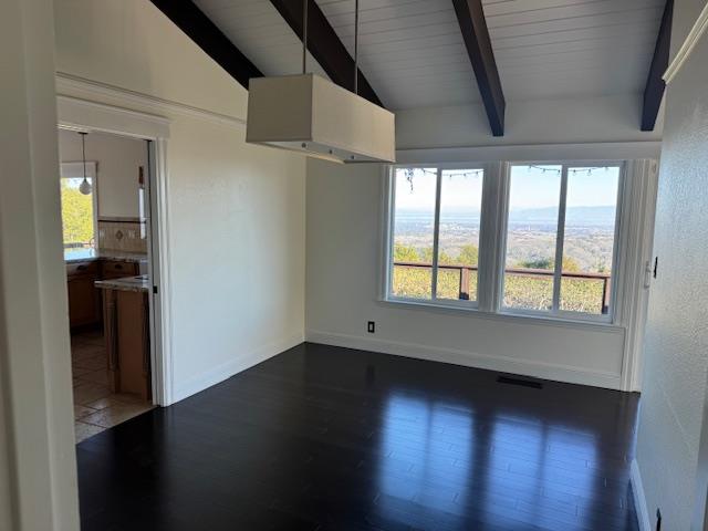 Detail Gallery Image 12 of 35 For 168 Sunrise Dr, Woodside,  CA 94062 - 2 Beds | 2 Baths