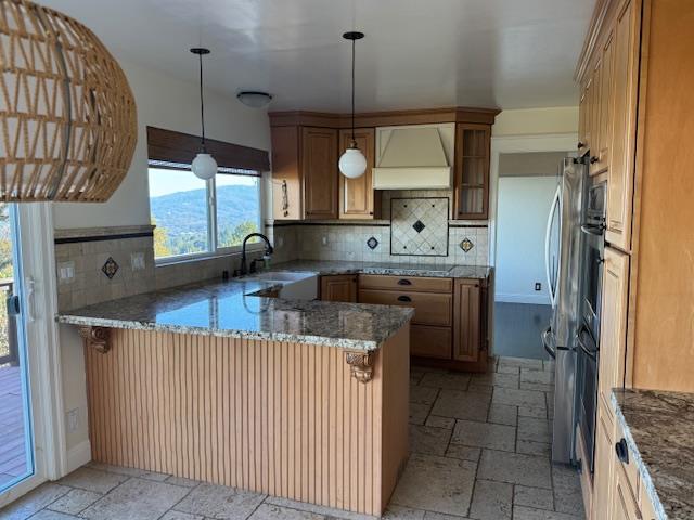 Detail Gallery Image 15 of 35 For 168 Sunrise Dr, Woodside,  CA 94062 - 2 Beds | 2 Baths