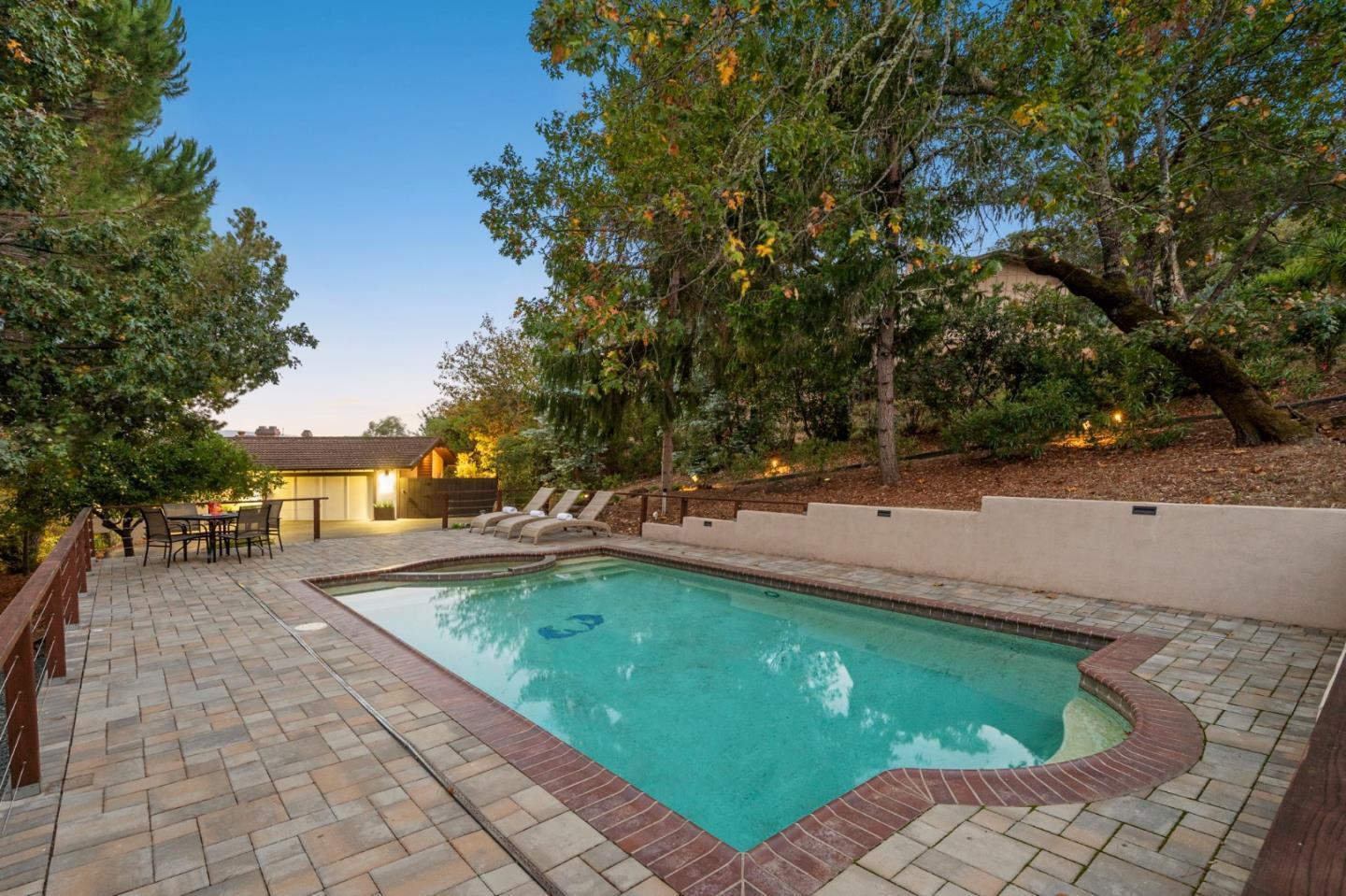 Detail Gallery Image 32 of 35 For 168 Sunrise Dr, Woodside,  CA 94062 - 2 Beds | 2 Baths