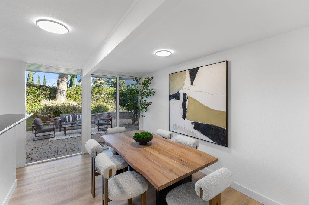 Detail Gallery Image 11 of 63 For 1484 Kingfisher Way, Sunnyvale,  CA 94087 - 3 Beds | 2 Baths