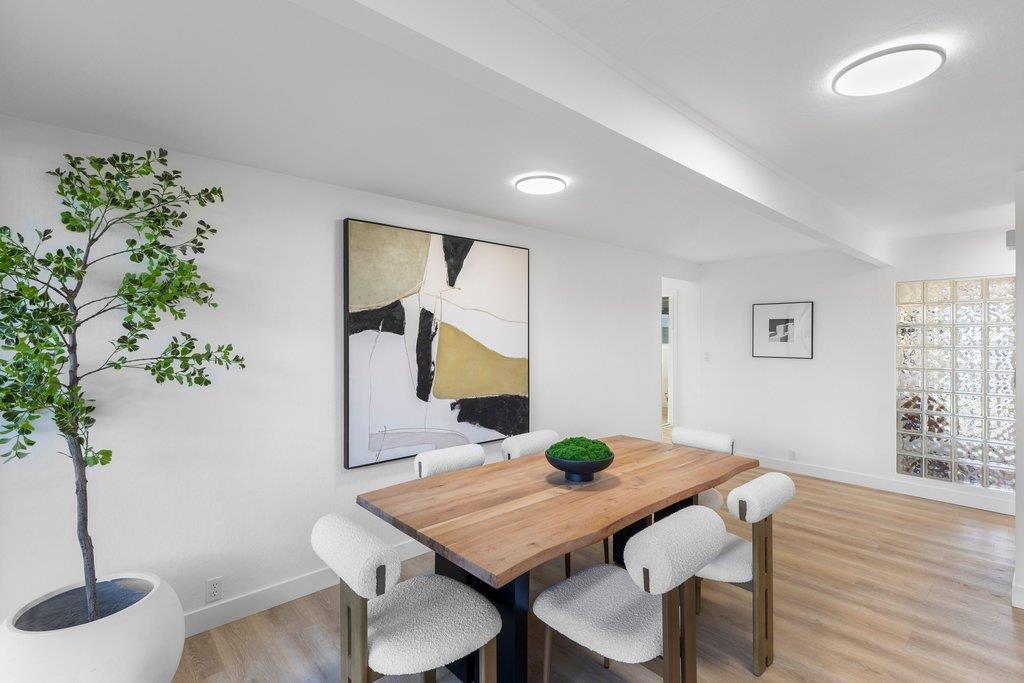 Detail Gallery Image 13 of 63 For 1484 Kingfisher Way, Sunnyvale,  CA 94087 - 3 Beds | 2 Baths