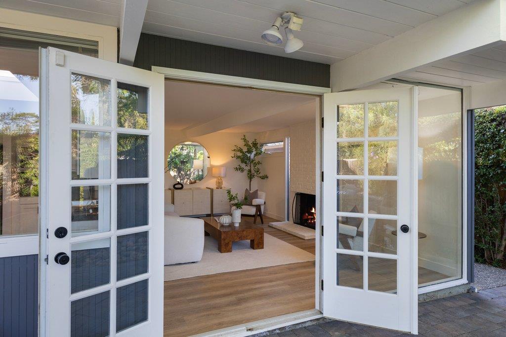 Detail Gallery Image 37 of 63 For 1484 Kingfisher Way, Sunnyvale,  CA 94087 - 3 Beds | 2 Baths