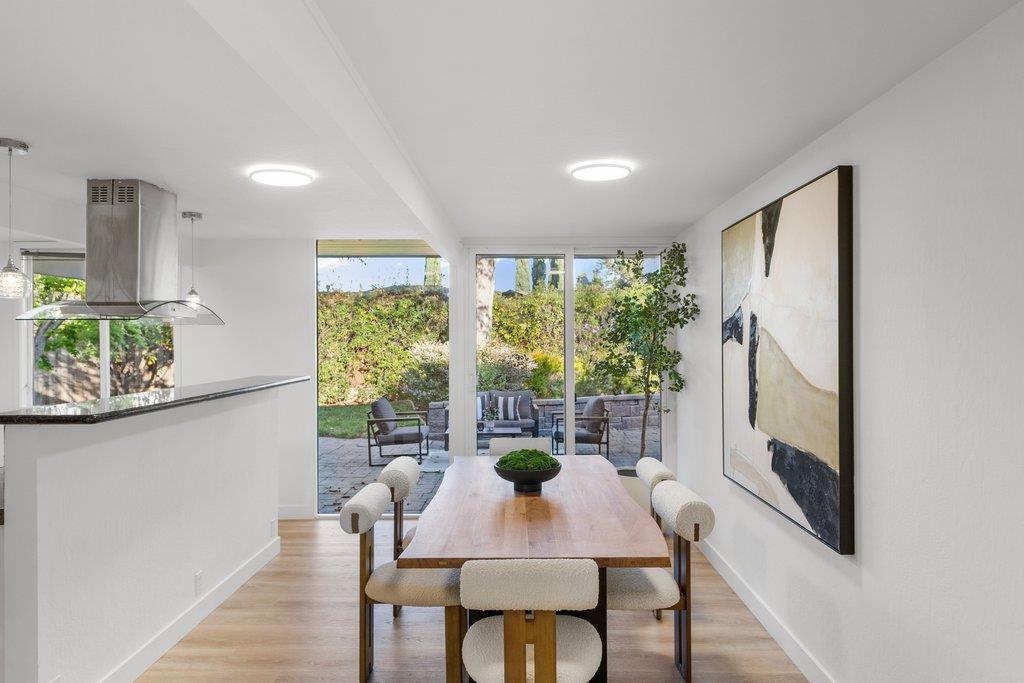 Detail Gallery Image 9 of 63 For 1484 Kingfisher Way, Sunnyvale,  CA 94087 - 3 Beds | 2 Baths