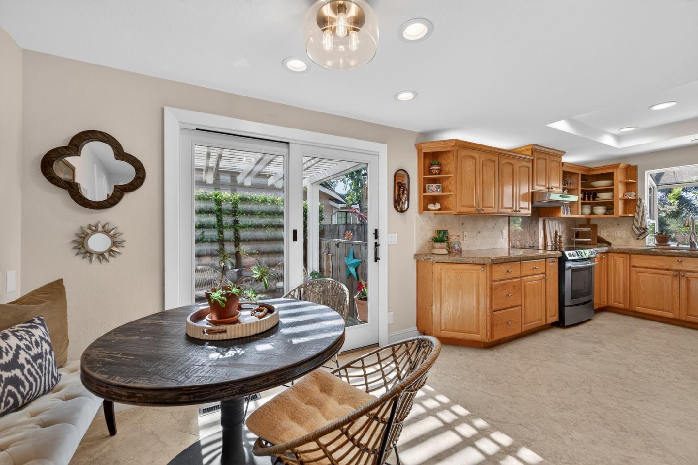 Detail Gallery Image 12 of 70 For 8325 Pinotage Ct, San Jose,  CA 95135 - 2 Beds | 2 Baths