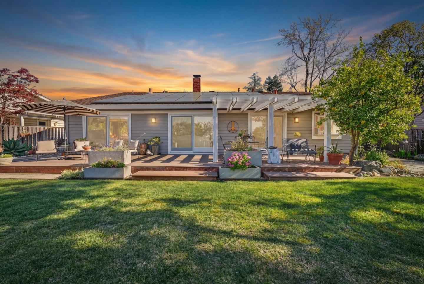 Detail Gallery Image 3 of 70 For 8325 Pinotage Ct, San Jose,  CA 95135 - 2 Beds | 2 Baths