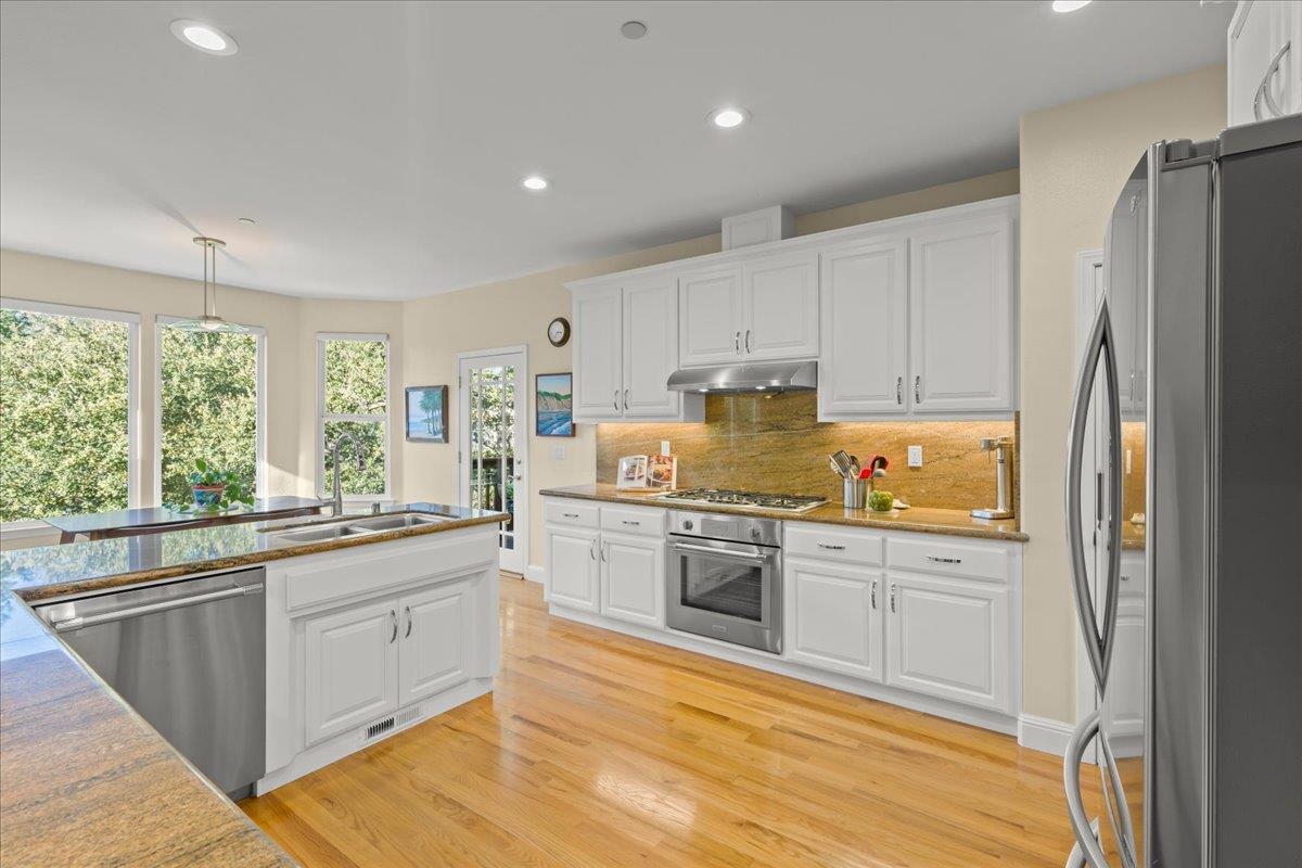 Detail Gallery Image 11 of 58 For 2045 Rockrose Ct, Gilroy,  CA 95020 - 4 Beds | 2/1 Baths