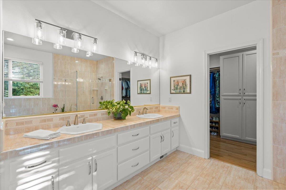 Detail Gallery Image 24 of 58 For 2045 Rockrose Ct, Gilroy,  CA 95020 - 4 Beds | 2/1 Baths