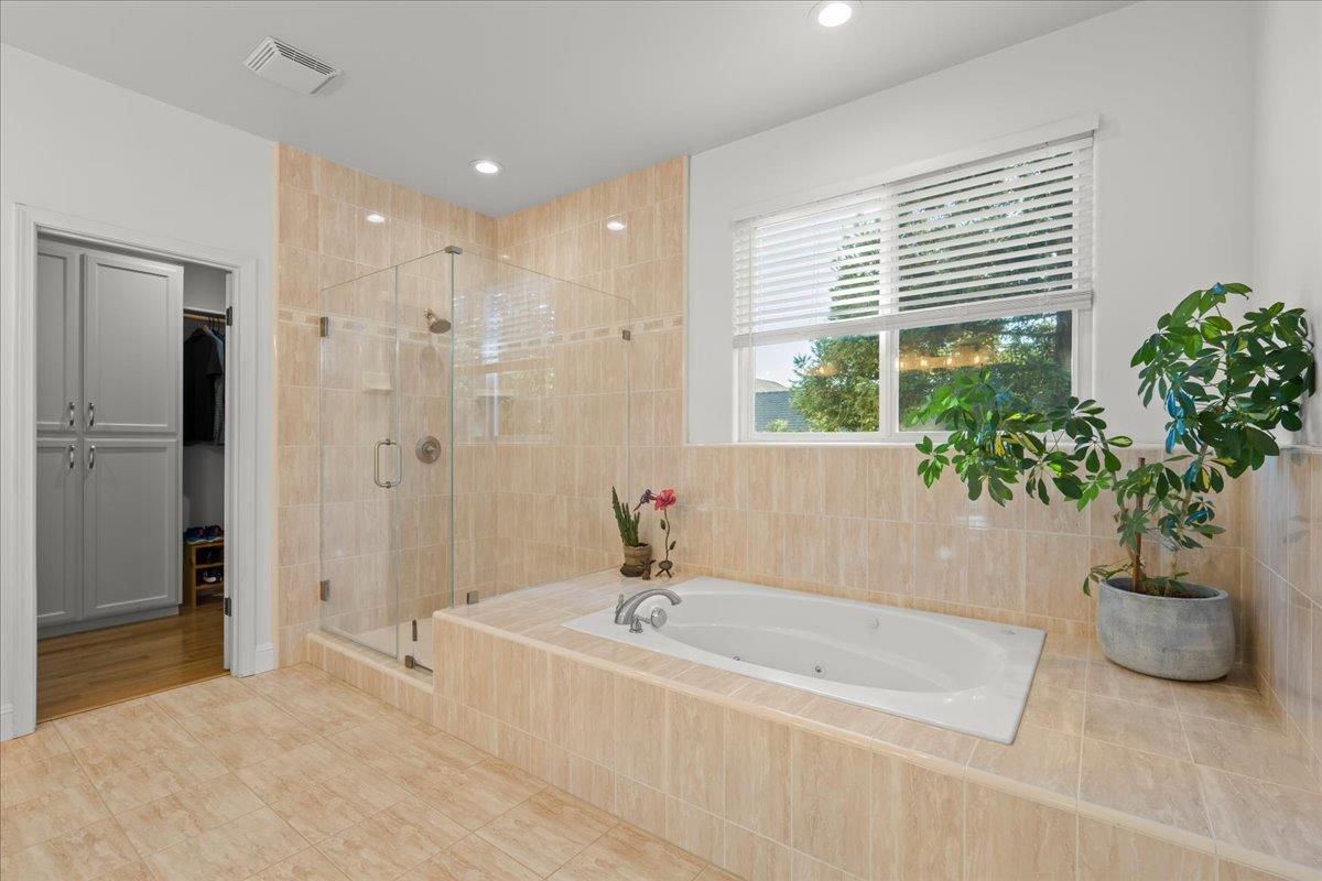 Detail Gallery Image 25 of 58 For 2045 Rockrose Ct, Gilroy,  CA 95020 - 4 Beds | 2/1 Baths