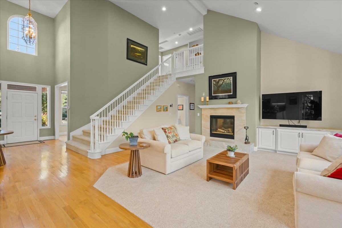 Detail Gallery Image 9 of 58 For 2045 Rockrose Ct, Gilroy,  CA 95020 - 4 Beds | 2/1 Baths