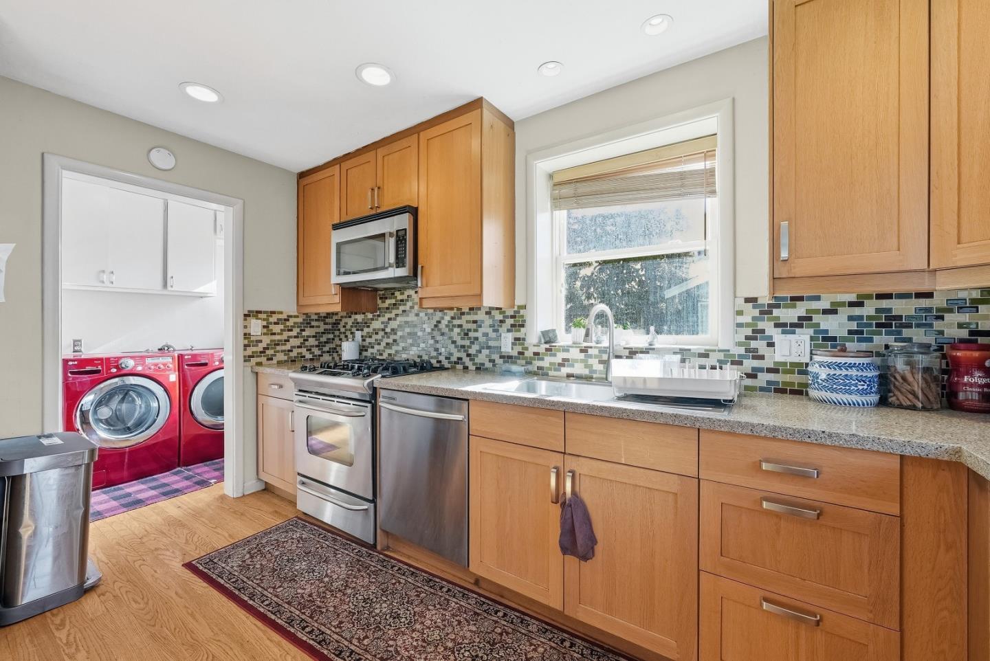 Detail Gallery Image 12 of 38 For 2034 Addison Ave, East Palo Alto,  CA 94303 - 2 Beds | 1 Baths