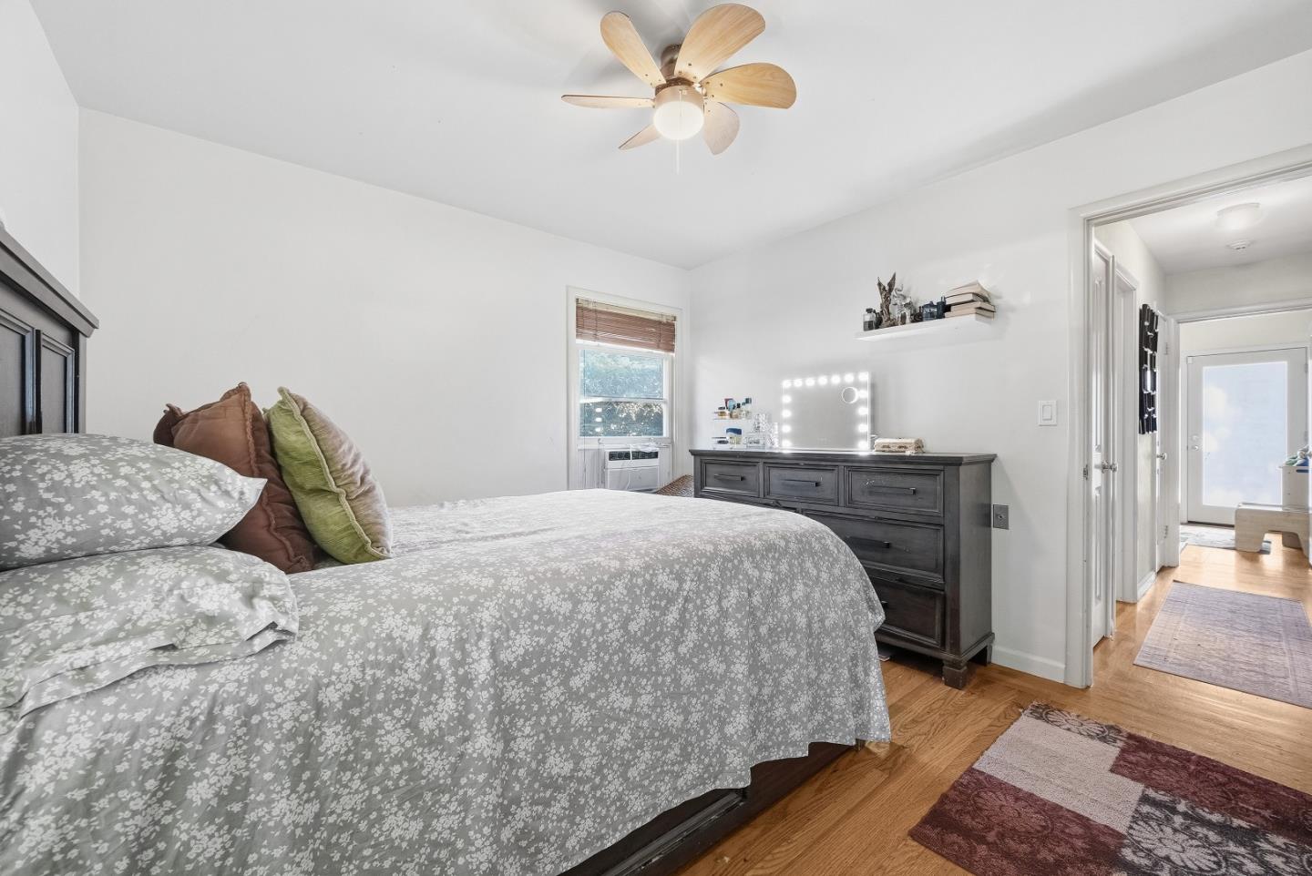 Detail Gallery Image 16 of 38 For 2034 Addison Ave, East Palo Alto,  CA 94303 - 2 Beds | 1 Baths