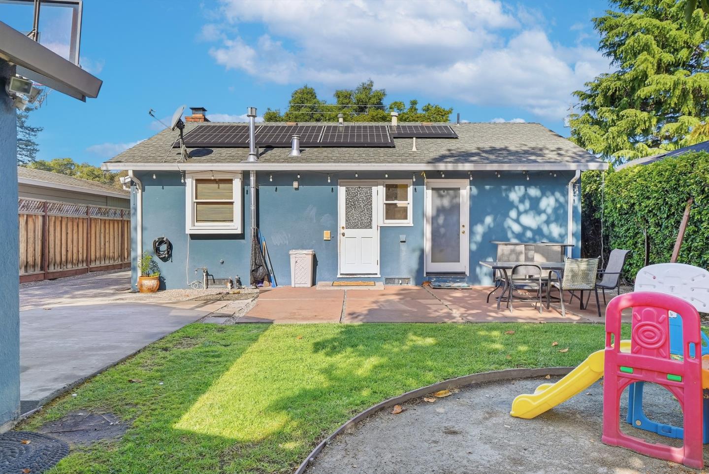 Detail Gallery Image 31 of 38 For 2034 Addison Ave, East Palo Alto,  CA 94303 - 2 Beds | 1 Baths