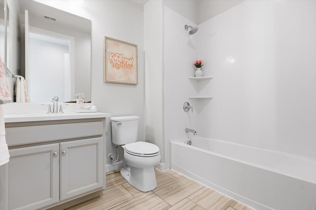 Photo #25: ML82037052 Listing: Photo #25