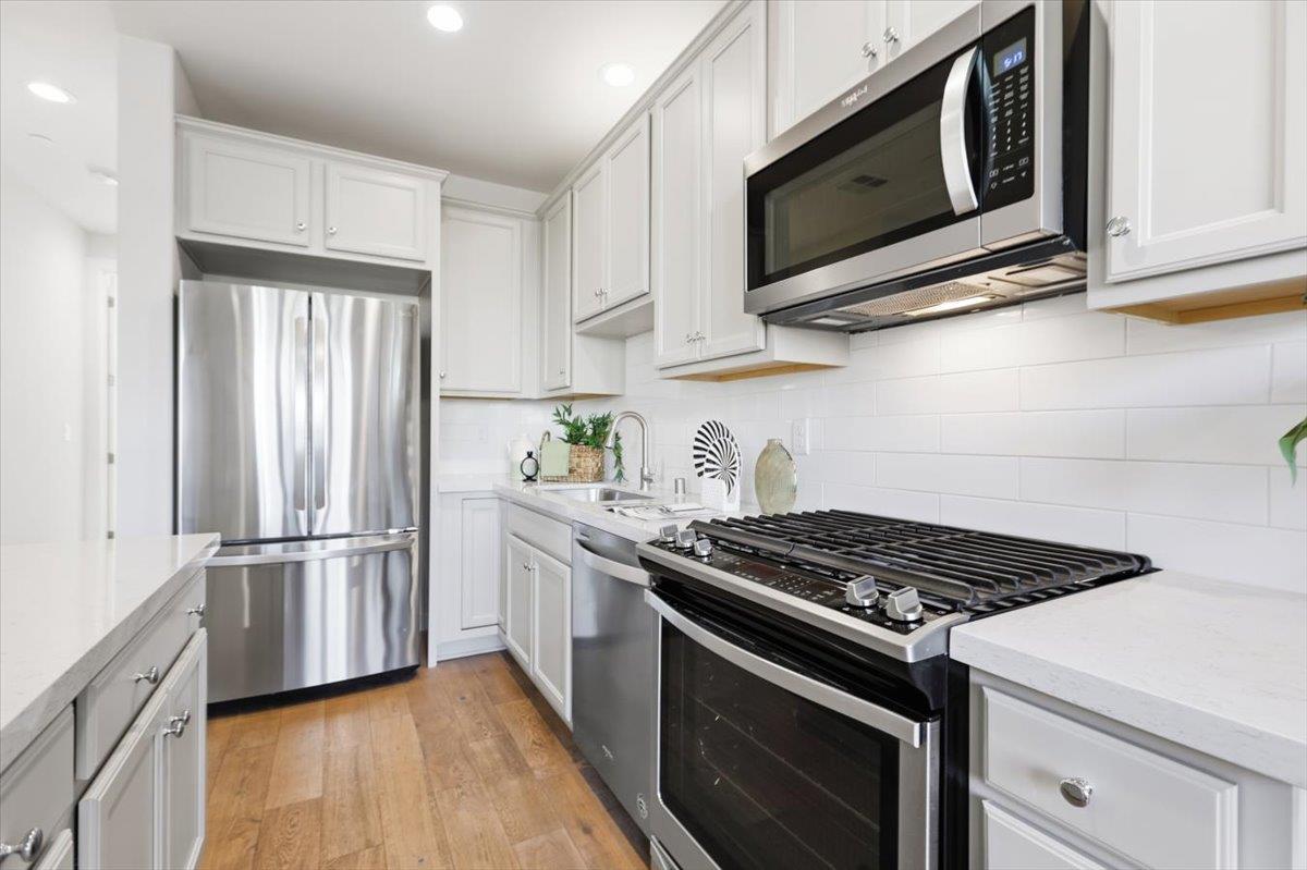 Photo #8: ML82037052 Listing: Photo #8