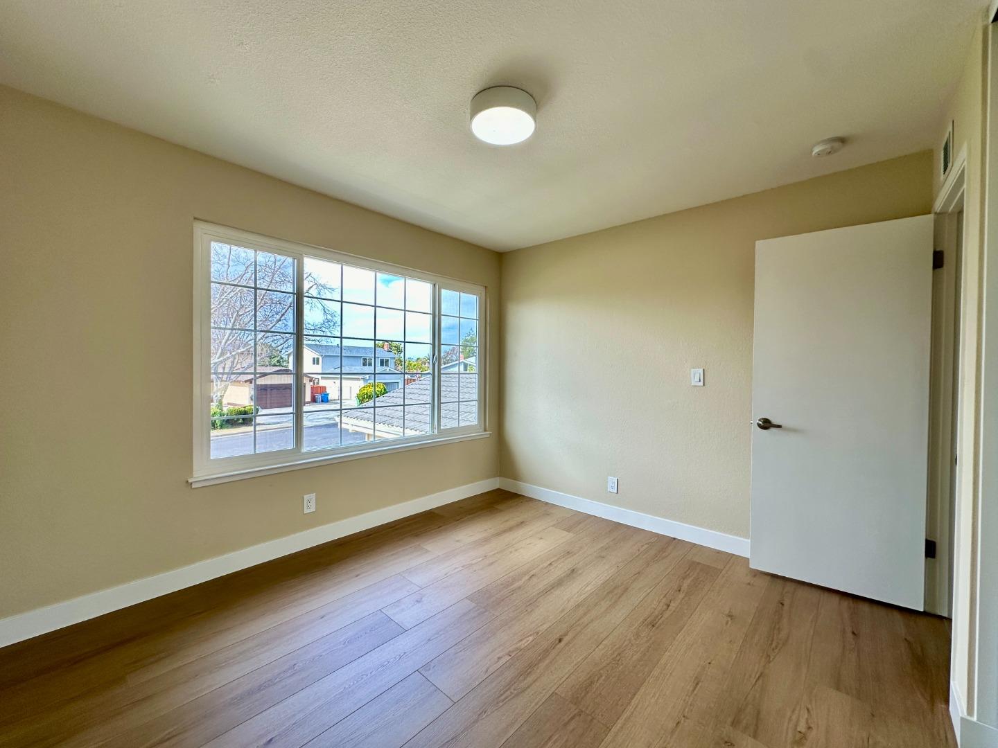 Detail Gallery Image 20 of 43 For 4648 Michelle Ct, Union City,  CA 94587 - 4 Beds | 2/1 Baths