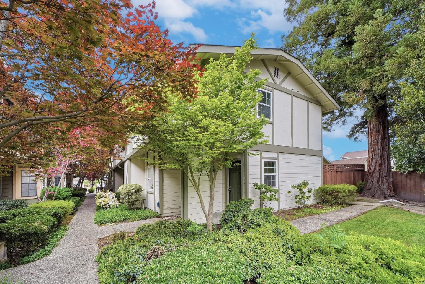 Detail Gallery Image 40 of 55 For 38 Devonshire Ave #6,  Mountain View,  CA 94043 - 3 Beds | 2/1 Baths