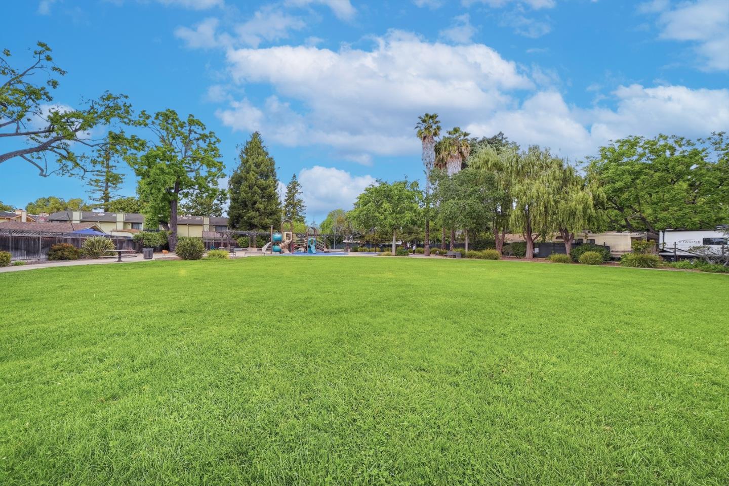 Detail Gallery Image 45 of 55 For 38 Devonshire Ave #6,  Mountain View,  CA 94043 - 3 Beds | 2/1 Baths