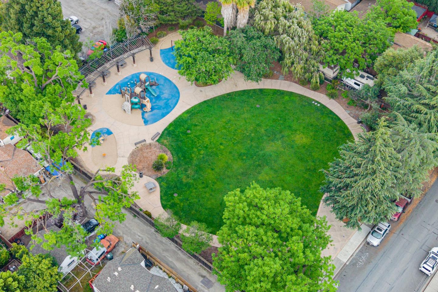 Detail Gallery Image 46 of 55 For 38 Devonshire Ave #6,  Mountain View,  CA 94043 - 3 Beds | 2/1 Baths