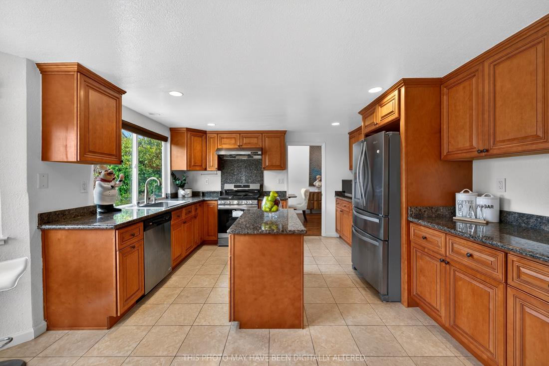 Detail Gallery Image 27 of 84 For 757 Salt Lake Dr, San Jose,  CA 95133 - 4 Beds | 3 Baths