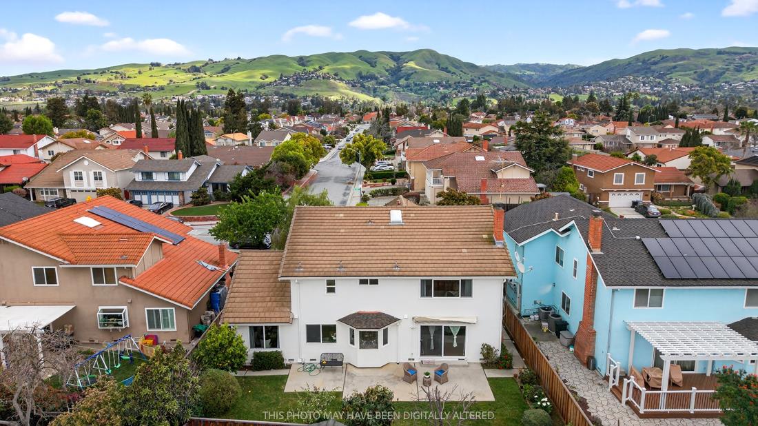 Detail Gallery Image 4 of 84 For 757 Salt Lake Dr, San Jose,  CA 95133 - 4 Beds | 3 Baths