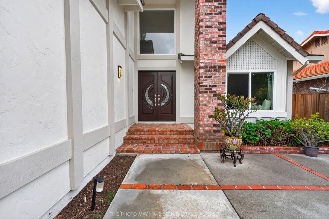 Detail Gallery Image 8 of 84 For 757 Salt Lake Dr, San Jose,  CA 95133 - 4 Beds | 3 Baths