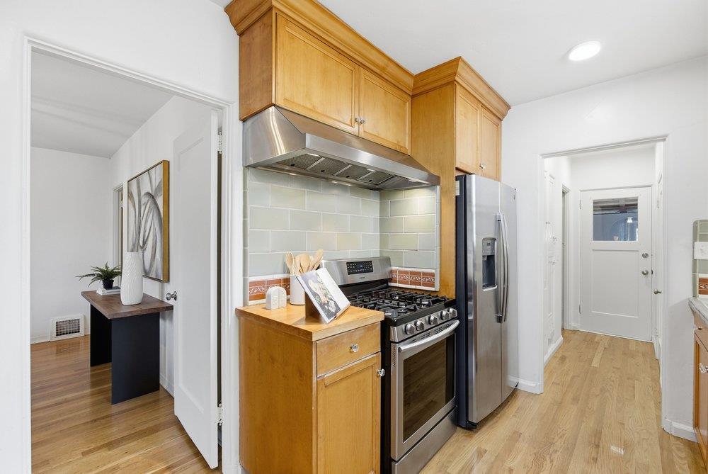 Detail Gallery Image 15 of 98 For 1555 Calaveras Ave, San Jose,  CA 95126 - 4 Beds | 2/1 Baths