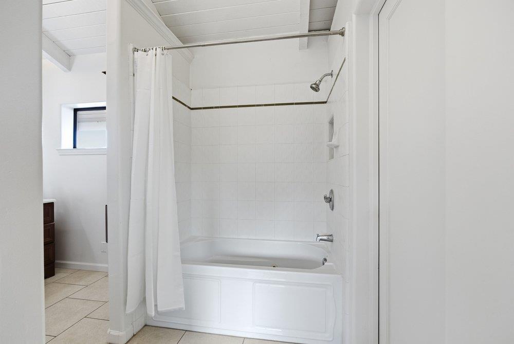 Detail Gallery Image 29 of 98 For 1555 Calaveras Ave, San Jose,  CA 95126 - 4 Beds | 2/1 Baths