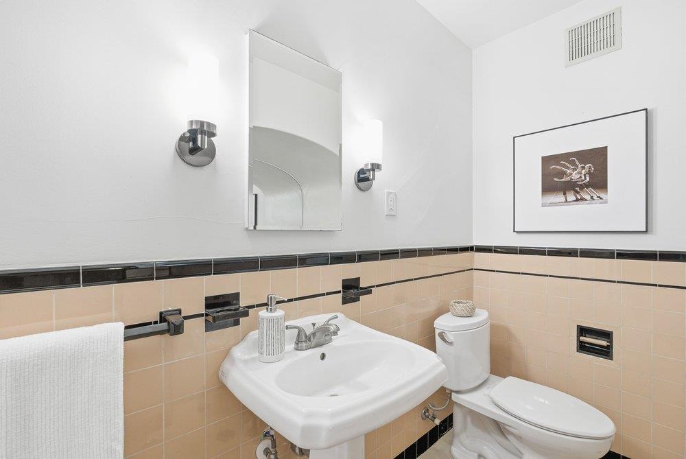 Detail Gallery Image 45 of 98 For 1555 Calaveras Ave, San Jose,  CA 95126 - 4 Beds | 2/1 Baths