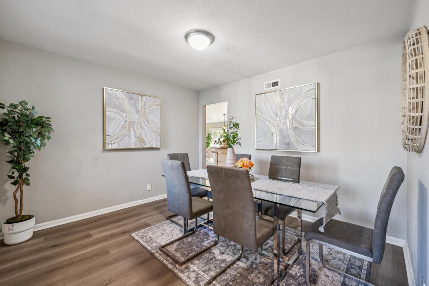 Detail Gallery Image 25 of 77 For 1372 Marlin Ave, Foster City,  CA 94404 - 5 Beds | 2 Baths