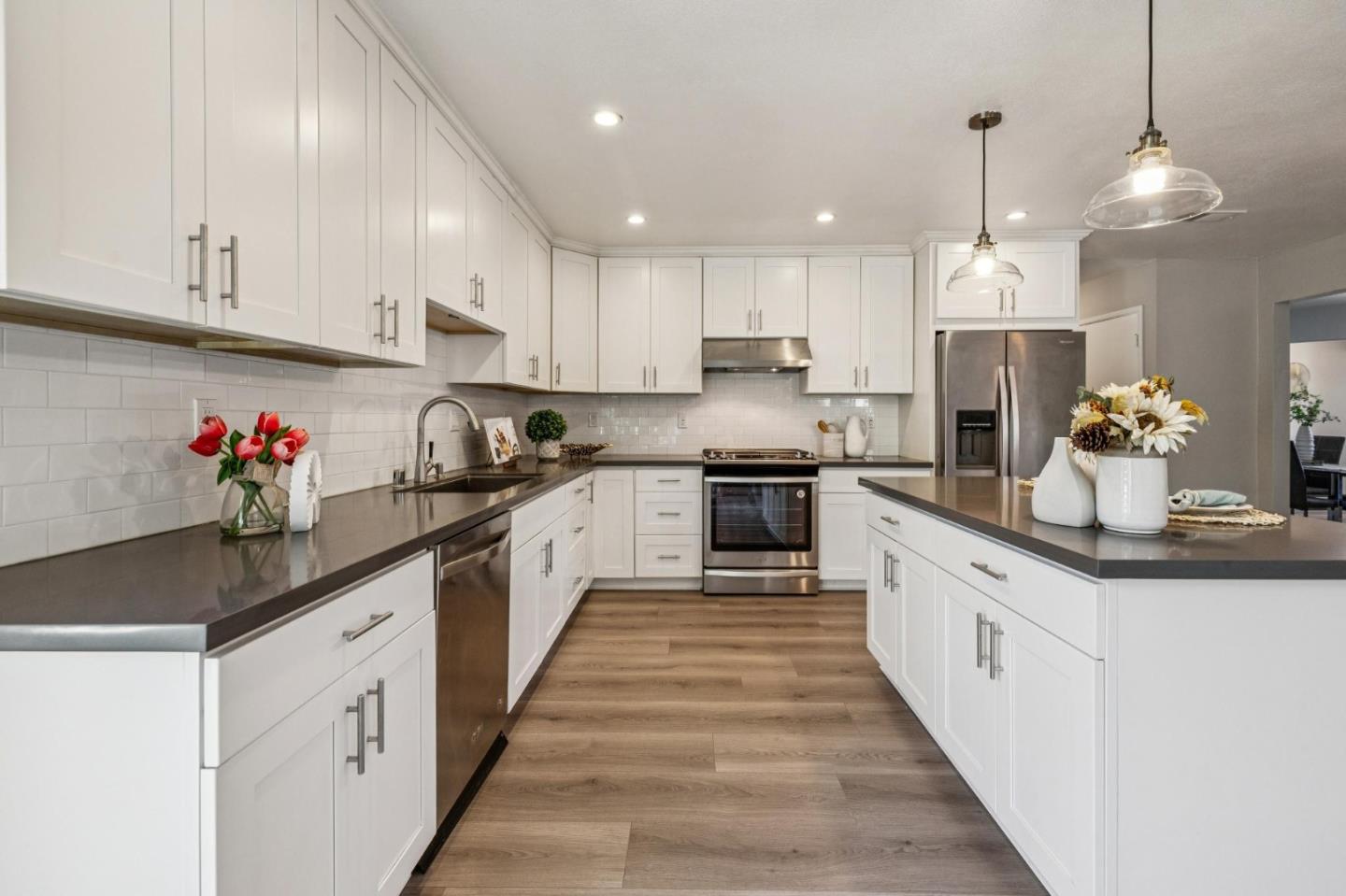 Detail Gallery Image 33 of 77 For 1372 Marlin Ave, Foster City,  CA 94404 - 5 Beds | 2 Baths