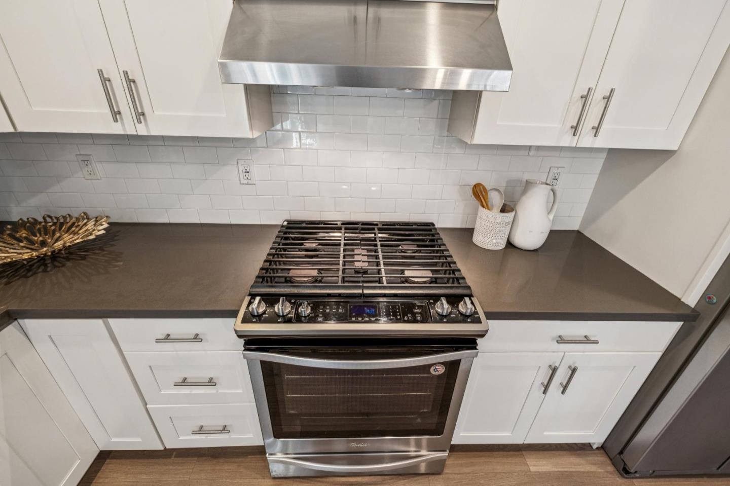 Detail Gallery Image 35 of 77 For 1372 Marlin Ave, Foster City,  CA 94404 - 5 Beds | 2 Baths