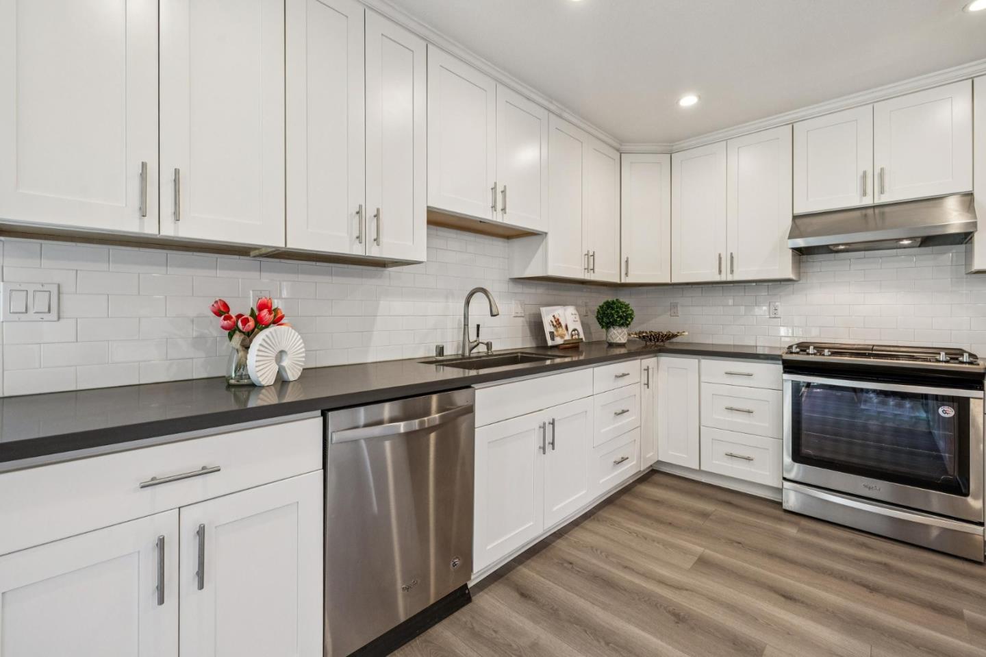 Detail Gallery Image 37 of 77 For 1372 Marlin Ave, Foster City,  CA 94404 - 5 Beds | 2 Baths