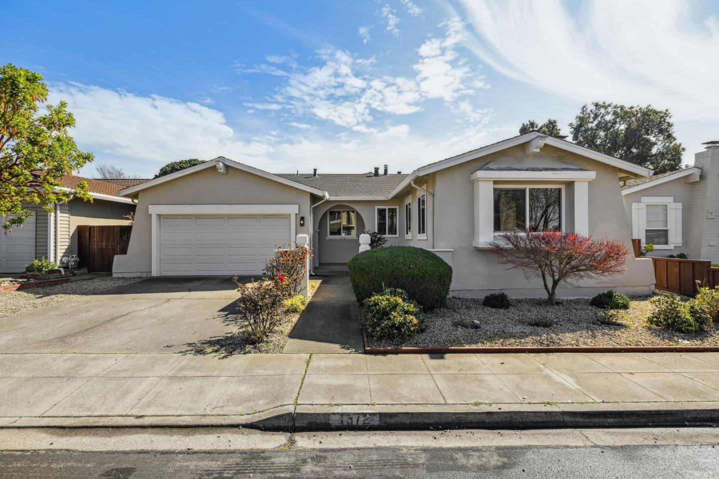 Detail Gallery Image 8 of 77 For 1372 Marlin Ave, Foster City,  CA 94404 - 5 Beds | 2 Baths