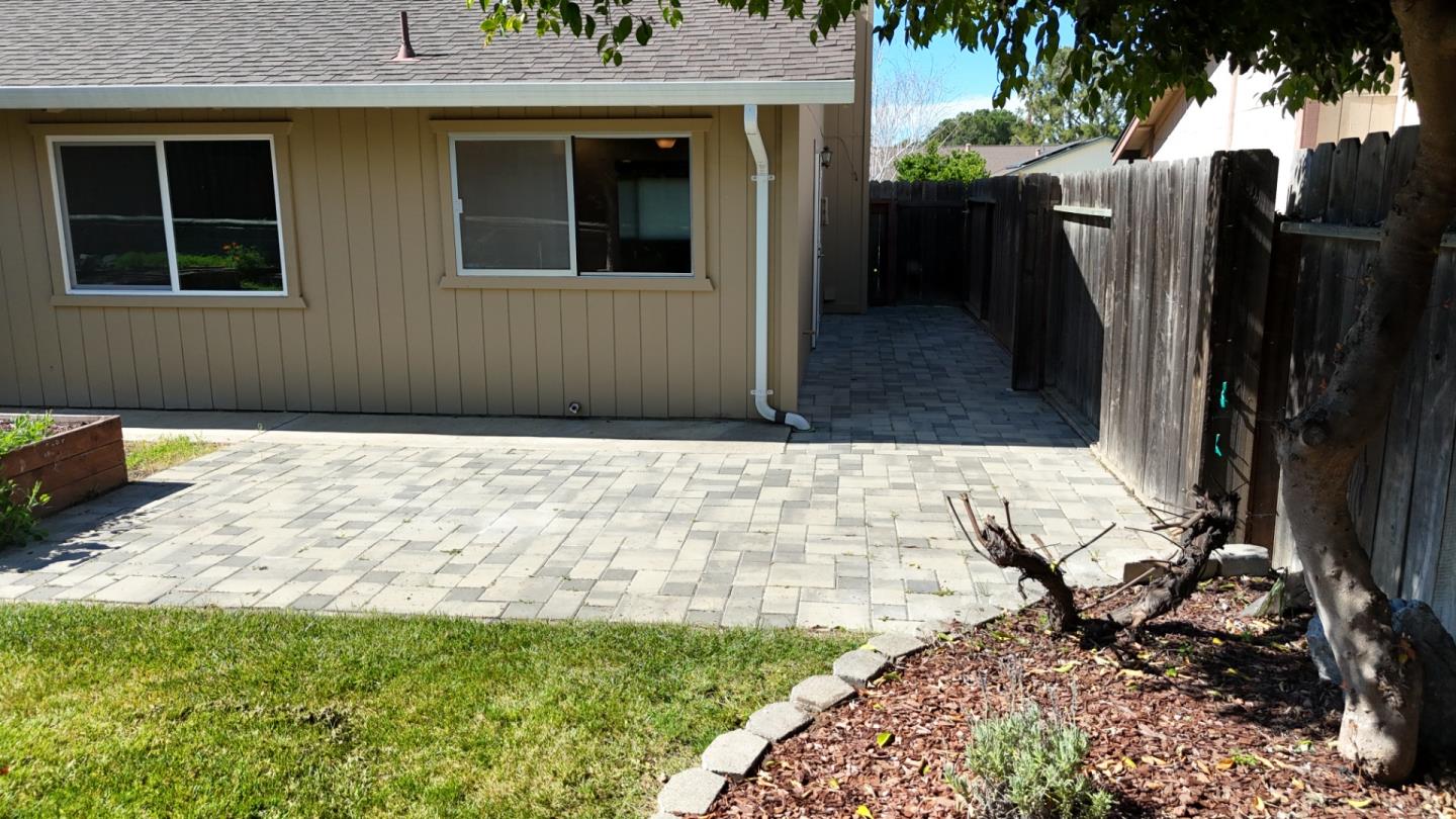 Detail Gallery Image 11 of 39 For 691 Clearview Dr, Hollister,  CA 95023 - 4 Beds | 2 Baths