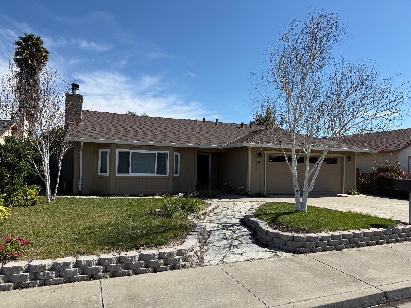 Detail Gallery Image 17 of 39 For 691 Clearview Dr, Hollister,  CA 95023 - 4 Beds | 2 Baths