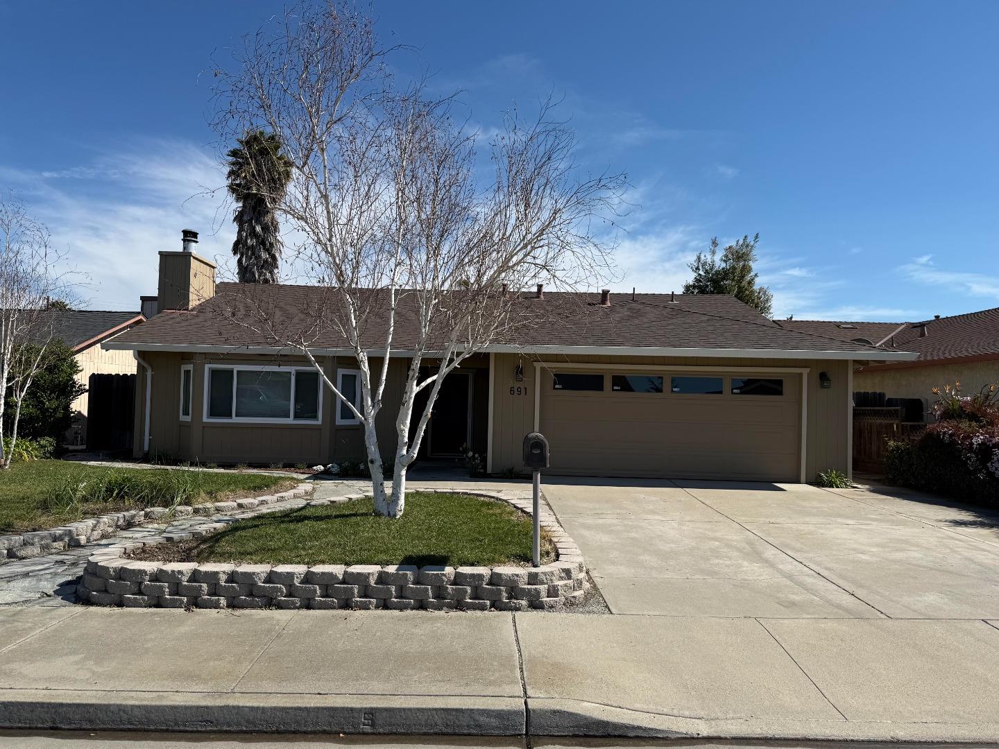 Detail Gallery Image 18 of 39 For 691 Clearview Dr, Hollister,  CA 95023 - 4 Beds | 2 Baths