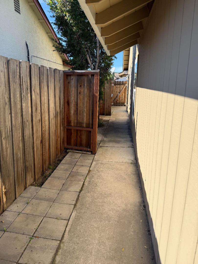 Detail Gallery Image 35 of 39 For 691 Clearview Dr, Hollister,  CA 95023 - 4 Beds | 2 Baths