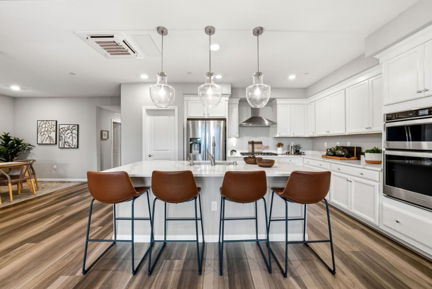 Detail Gallery Image 11 of 58 For 6809 Canine Ct, San Jose,  CA 95119 - 3 Beds | 3 Baths