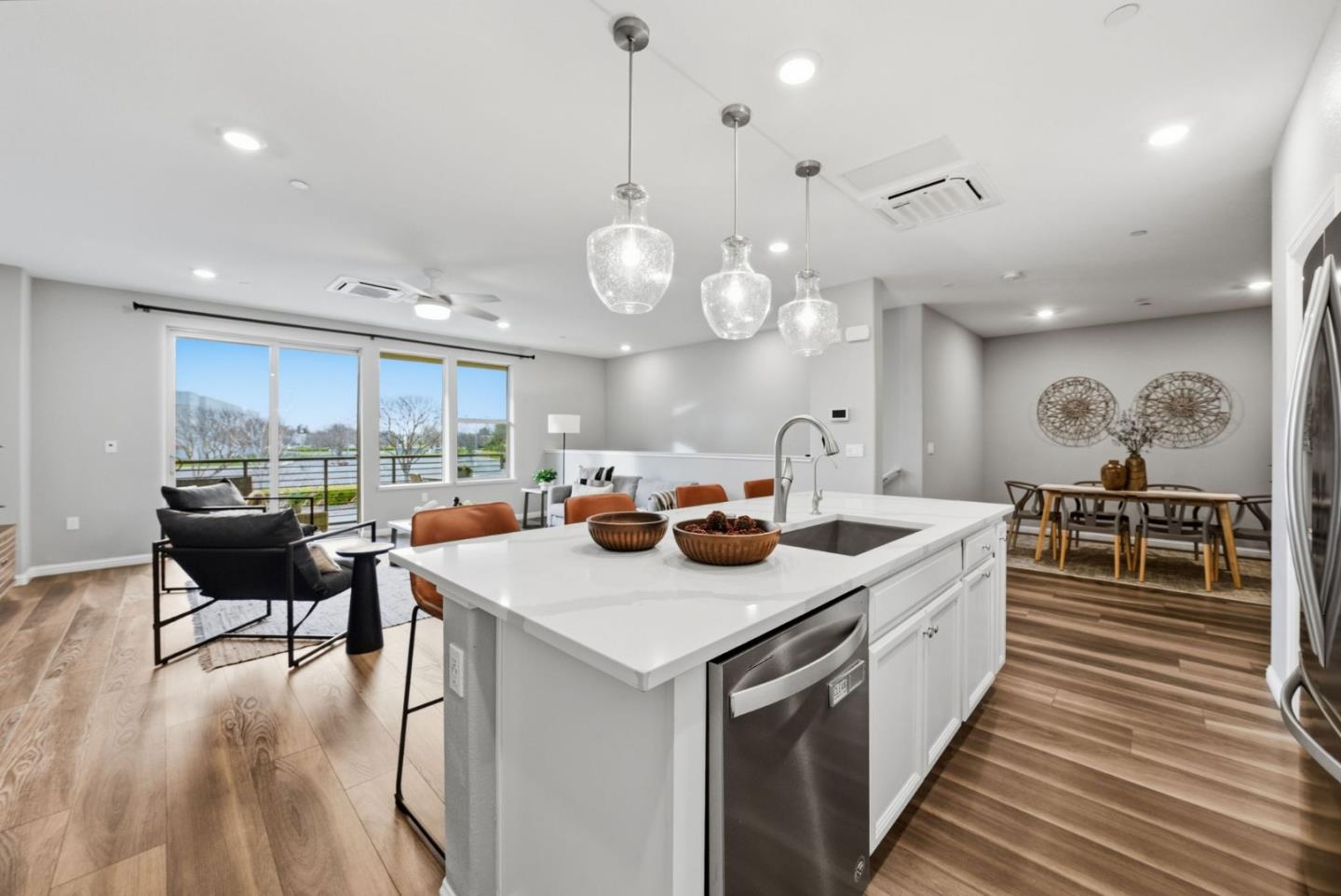 Detail Gallery Image 14 of 58 For 6809 Canine Ct, San Jose,  CA 95119 - 3 Beds | 3 Baths