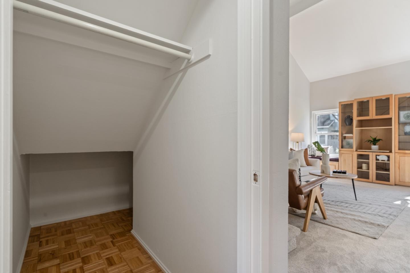 Detail Gallery Image 26 of 51 For 1023 Lark Ln, Foster City,  CA 94404 - 2 Beds | 2/1 Baths